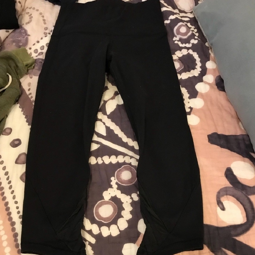 Lululemon High Waisted Cropped Black Leggings